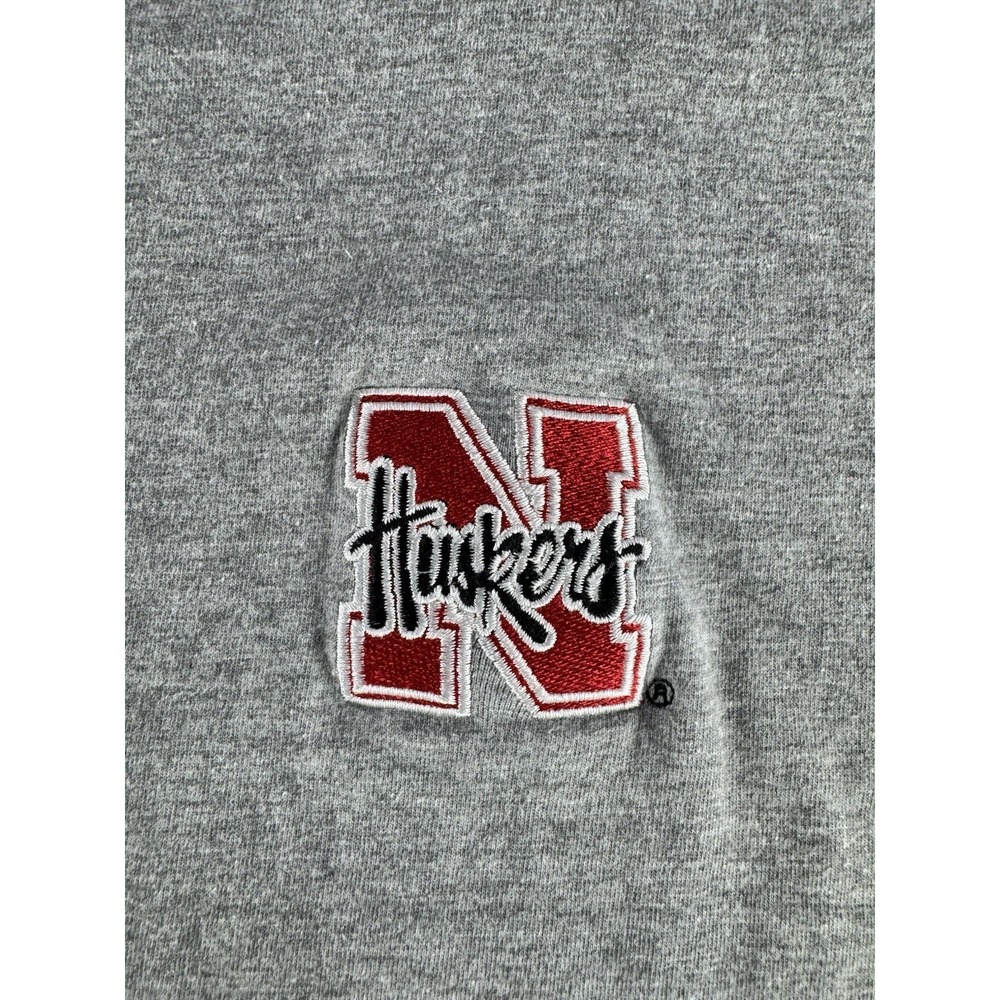 Nebraska Huskers T Shirt XL Gray Embroidered Logo NCAA College Tee - Picture 3 of 8
